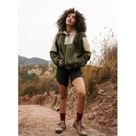 NWT Free People Lead The Pack Pullover Fleece Seagrass Combo Size XS - Picture 2 of 4